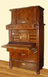 Aufgearbeiteter Schrank